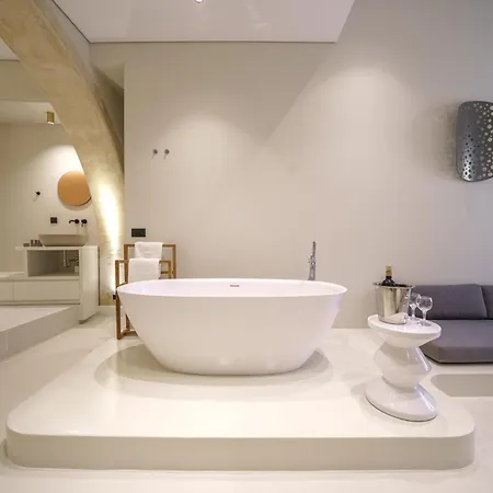 Amelia Luxury Old Town La Canea