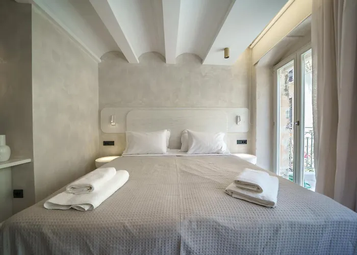 Amelia Luxury Old Town *